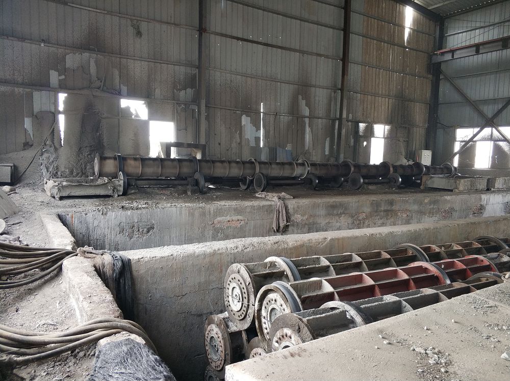 水泥電桿穿線孔預(yù)留方法